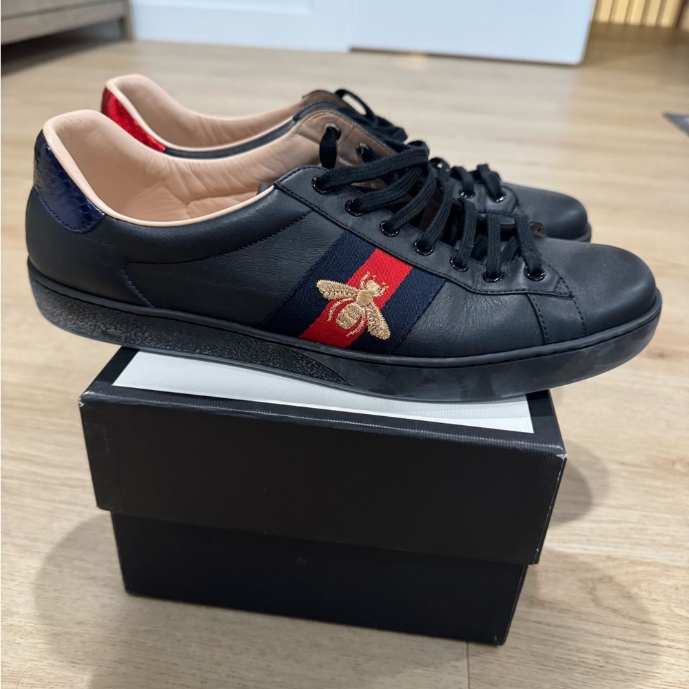 Gucci Black and Red Leather Sneakers with Embroidered Bee